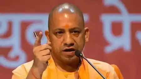 Photo of यूपी में प्रशासनिक फेरबदल, देर रात 46 IAS अधिकारियों के ट्रांसफर, संजय प्रसाद की गृह विभाग में वापसी