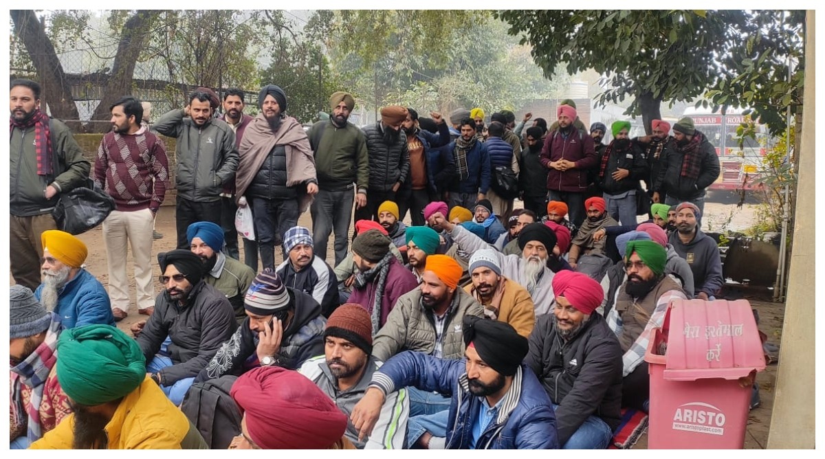 Photo of पीआरटीसी कॉन्ट्रैक्ट वर्कर्स यूनियन के साथ मुख्यमंत्री की मीटिंग 15 जनवरी को होगी