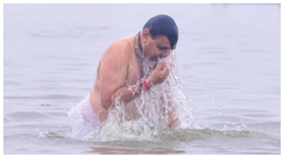 Photo of राजस्थान के सीएम भजनलाल शर्मा ने महाकुंभ में लगाई आस्था की डुबकी, त्रिवेणी संगम पर की मां गंगा की पूजा