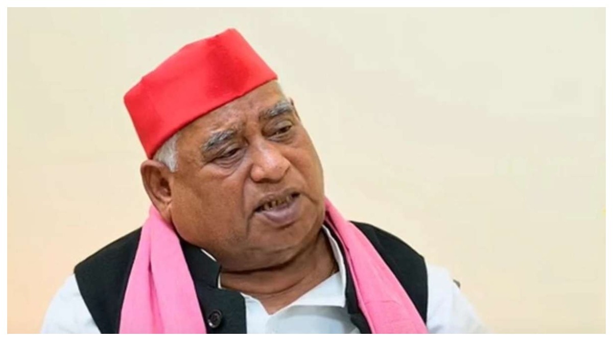 Photo of मिल्कीपुर उपचुनाव की वोटिंग के बीच कार्यकर्ता से बोले अवधेश प्रसाद, ‘सीने पर गोली खाना, लेकिन हटना नहीं…’