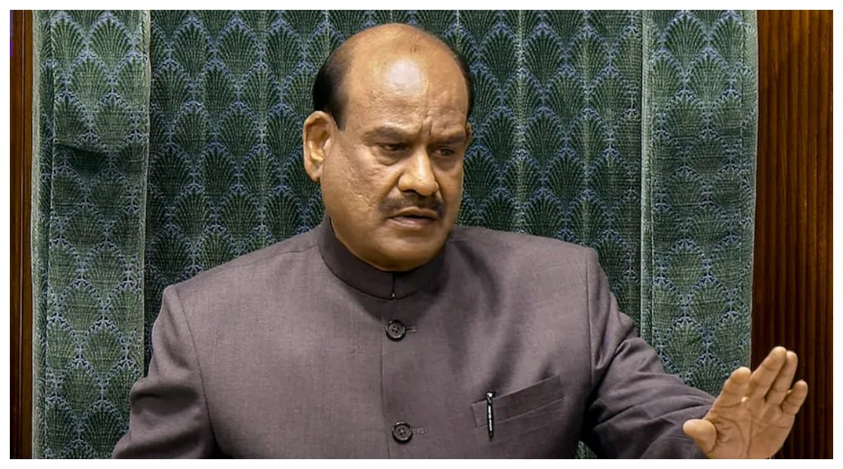 Photo of बजट सत्र के तीसरे दिन विपक्ष का हंगामा, भड़के स्पीकर, बोले – जनता ने आपको टेबल तोड़ने के लिए नहीं भेजा 