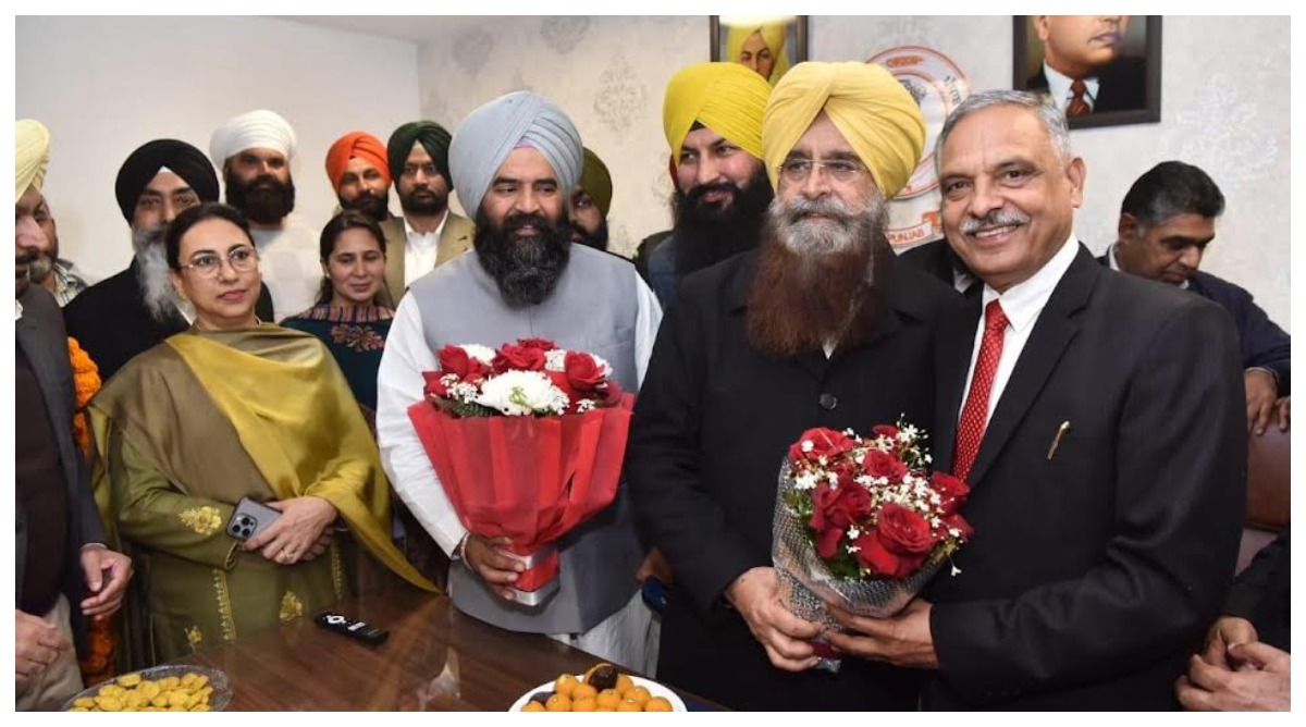 Photo of डॉ. सुखविंदर सुखी ने पंजाब राज्य कंटेनर और वेयरहाउसिंग कॉरपोरेशन के चेयरपर्सन के रूप में कार्यभार संभाला