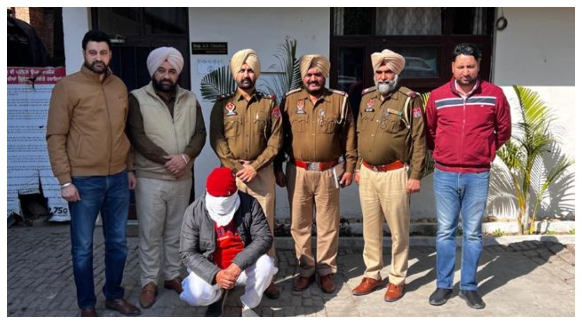 Photo of अमेरिका से भारतीयों को डिपोर्ट करने का मामला: पंजाब पुलिस ने पटियाला से एक ट्रैवल एजेंट को किया गिरफ्तार