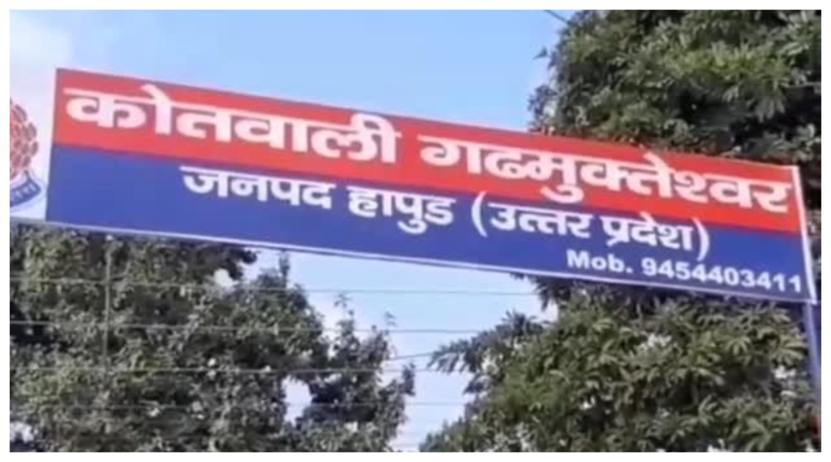 Photo of हापुड़ में दिनदहाड़े युवक की ईट से पीट-पीट कर हत्या, आरोपी फरार