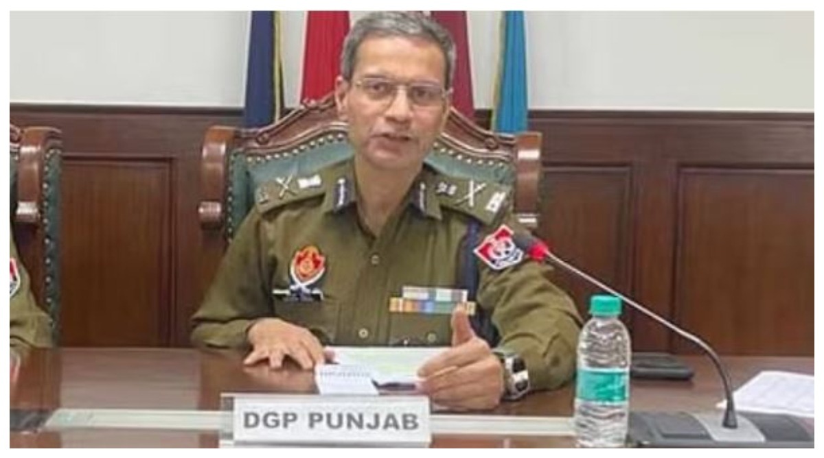 Photo of पंजाब पुलिस ने राज्यभर में 1274 इमिग्रेशन फर्मों पर की छापेमारी, 24 एफआईआर दर्ज, 7 गिरफ्तार