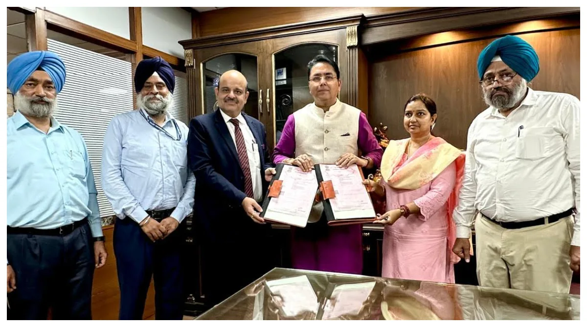Photo of बुड्ढे नाले की सफाई में तेजी लाने के लिए सी.बी.जी. प्रोजेक्ट लगाने हेतु पेडा द्वारा एच.पी.सी.एल. के साथ हुआ समझौता
