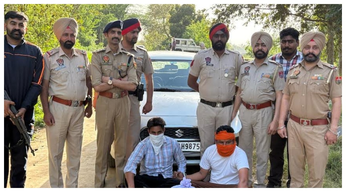 Photo of पंजाब पुलिस द्वारा सीमा पार से नशा तस्करी करने वाले गिरोह का भंडाफोड़, 6 किलो हेरोइन सहित दो गिरफ्तार