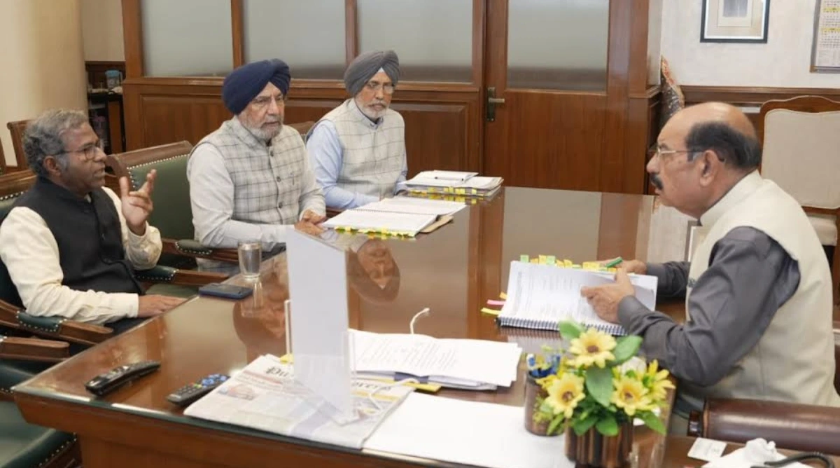 Photo of पूर्व और शहीद सैनिकों के परिवारों के लिए कल्याणकारी योजनाओं को प्रभावी ढंग से लागू किया जाए: मोहिंदर भगत