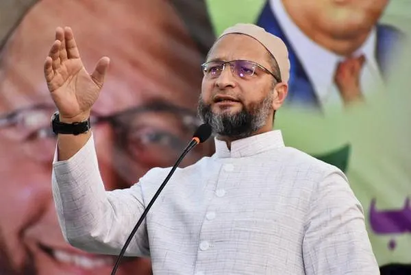 Photo of ओवैसी ने मस्जिदों के ढके जाने को लेकर केंद्र और यूपी सरकार पर साधा निशाना, जानें क्या कहा