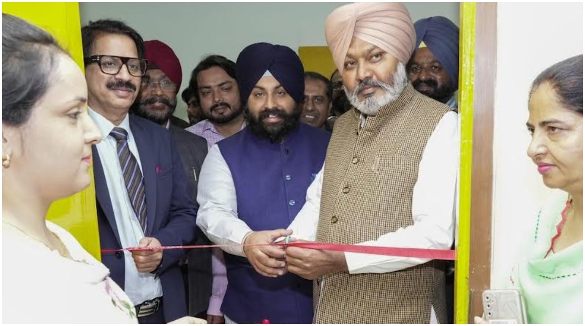 Photo of हरपाल सिंह चीमा और हरजोत सिंह बैंस ने अति-आधुनिक प्रेस लॉन्ज का उद्घाटन किया