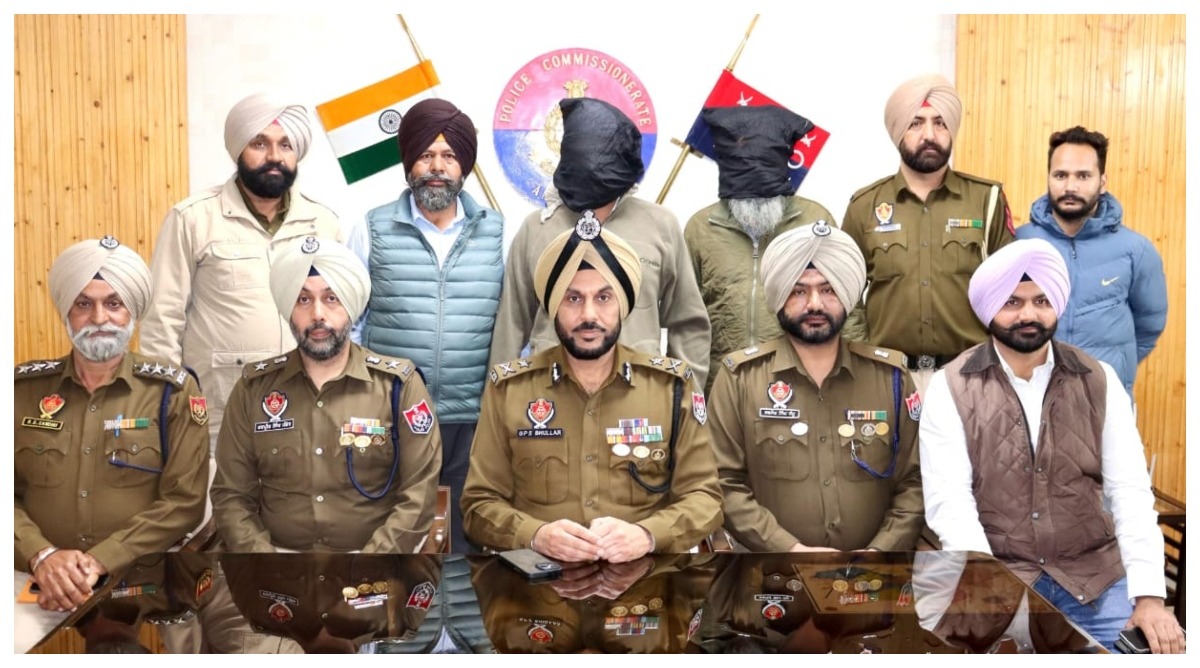 Photo of आरोपी अमोलक सिंह अपने बेटे के साथ एक ड्रग कार्टेल चला रहा था : DGP गौरव यादव