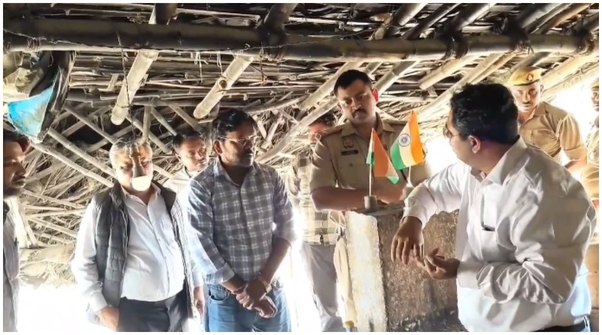 Photo of महोबा में अवैध खनन और परिवहन पर कार्रवाई: 12 क्रेशर प्लांट और 25 ट्रकों पर FIR दर्ज