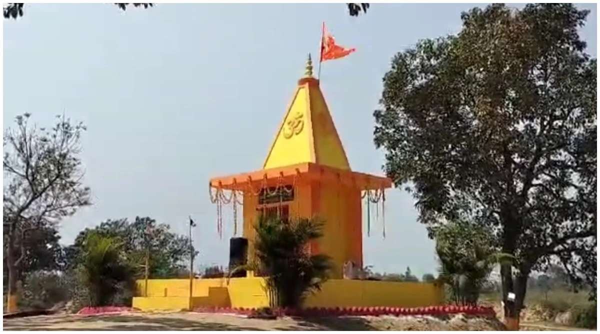 Photo of बाराबंकी में मुस्लिम डॉक्टर ने कराया प्राचीन हनुमान मंदिर का सुंदरीकरण, दी सांप्रदायिक सौहार्द की मिसाल