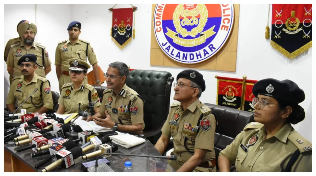 Photo of हमले से जुड़े हैंडलरों, वित्तीय समर्थकों और विदेशी कनेक्शनों का खुलासा करने के लिए जांच जारी : डीजीपी गौरव यादव