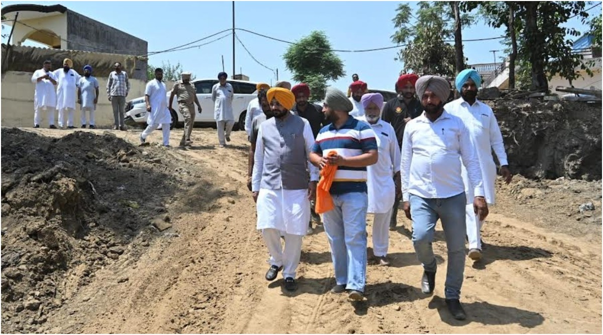 Photo of पंजाब के पंचायत मंत्री तरुनप्रीत सिंह सौंद ने खुद पहुंचकर छप्पड़ की साफ-सफाई का किया निरीक्षण