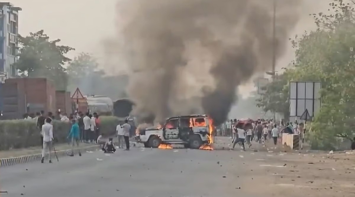 Photo of मुर्शिदाबाद हिंसा को लेकर विहिप ने दायर की कलकत्ता हाईकोर्ट में जनहित याचिका, की राष्ट्रपति शासन की मांग