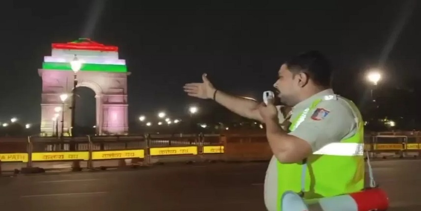 Photo of भारत-पाक तनाव के बीच दिल्ली में हाई अलर्ट, लाल किला-कुतुब मीनार समेत अहम इमारतों की सुरक्षा बढ़ी