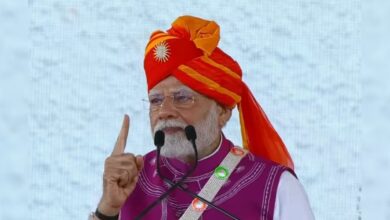 Photo of ‘जो हमारी माताओं बहनों का सिंदूर मिटाएगा, उसका मिटना तय’ दाहोद में बोले पीएम मोदी