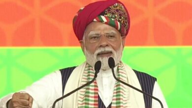 Photo of ‘सुख-चैन से जियो, रोटी खाओ, नहीं तो मेरी गोली तो है ही’ भुज से पीएम मोदी ने पाकिस्तान को दी चेतावनी
