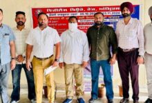 Photo of 10,000 रुपए रिश्वत लेते सहायक टाउन प्लैनर विजिलेंस ब्यूरो द्वारा गिरफ्तार