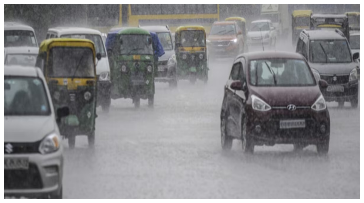 Photo of दिल्ली-NCR में मौसम ने ली करवट, आंधी-बारिश के बाद राहत, आगे फिर बरसात और लू का अलर्ट