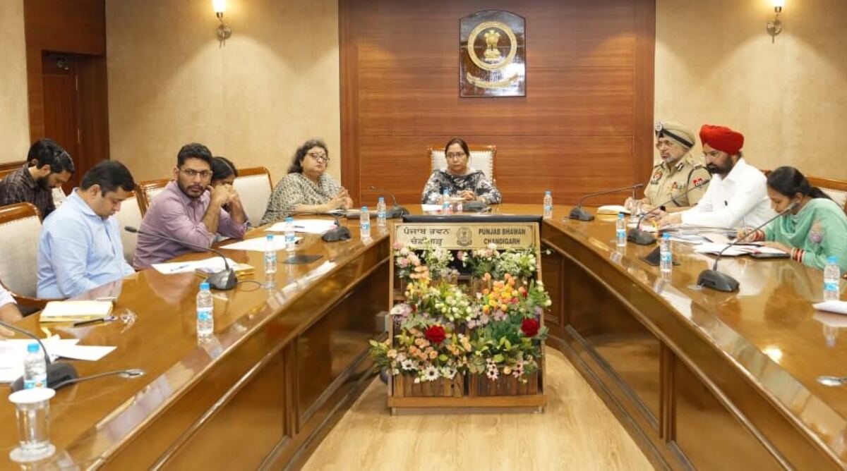 Photo of “मान सरकार ने अधिकारियों को दिए निर्देश, कहा बुजुर्गों के मसलों का होना चाहिए तुरंत समाधान”