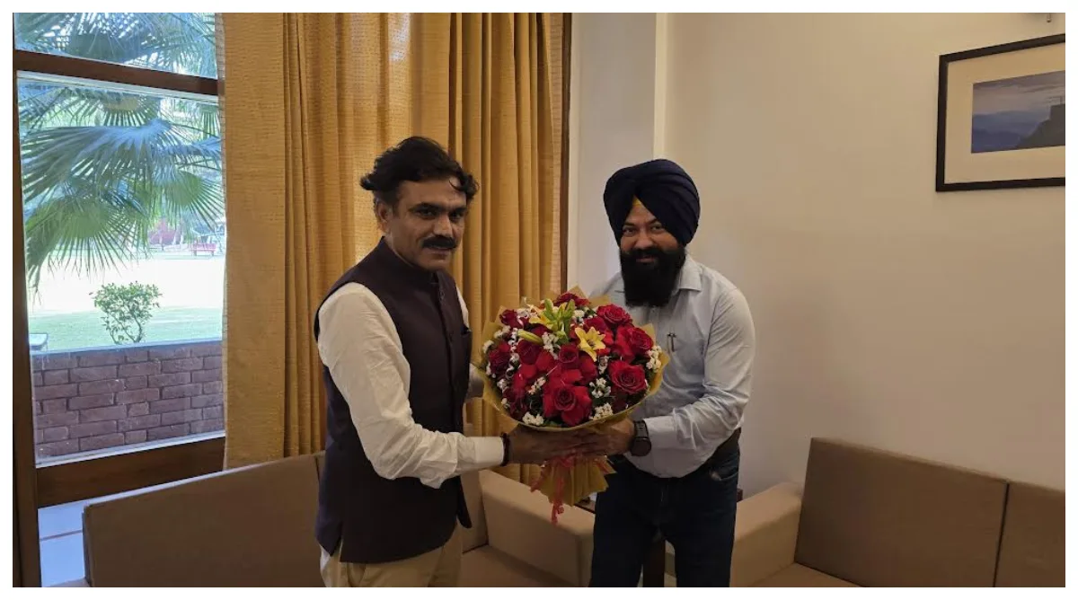 Photo of जसवीर सिंह गढ़ी ने राष्ट्रीय एससी आयोग के चेयरमैन किशोर मकवाना से की मुलाकात