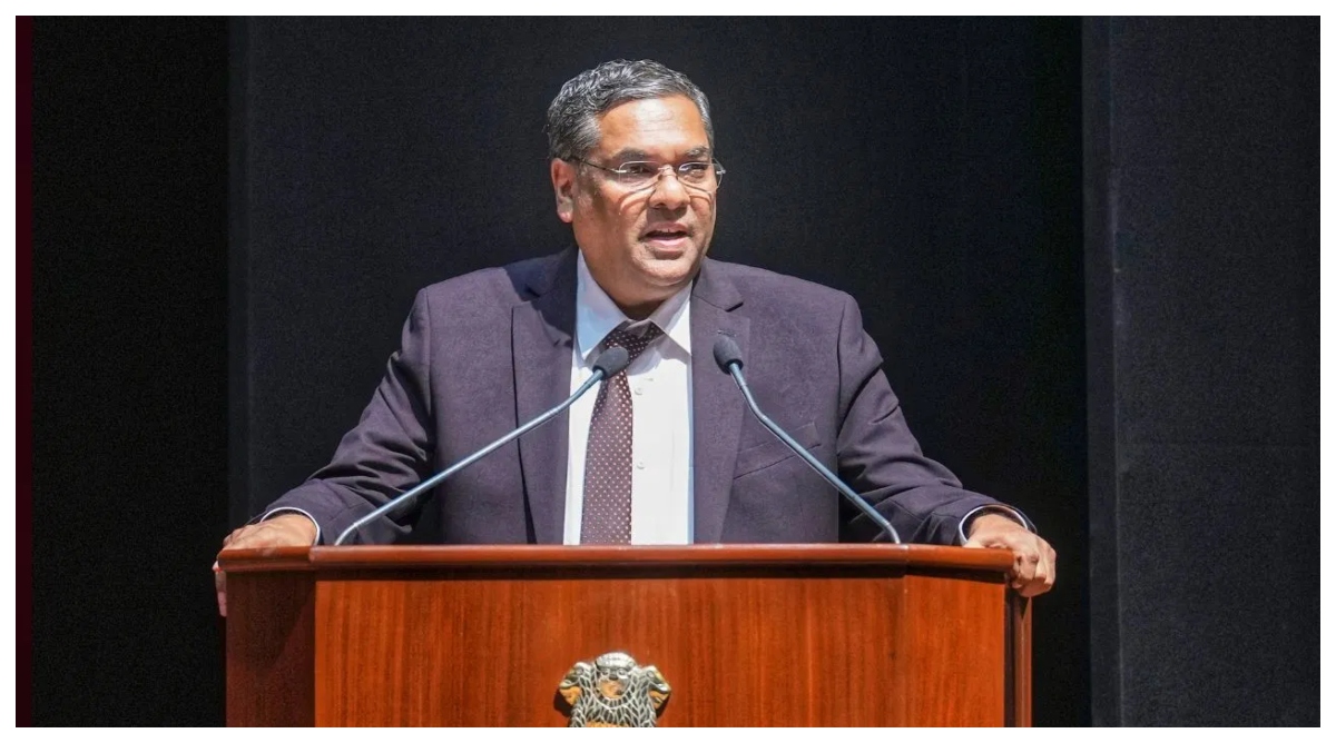 Photo of CJI के तौर पर युक्त जस्टिस संजीव खन्ना का आखिरी दिन, जानें उनके संवैधानिक मसलों के बड़े फैसले