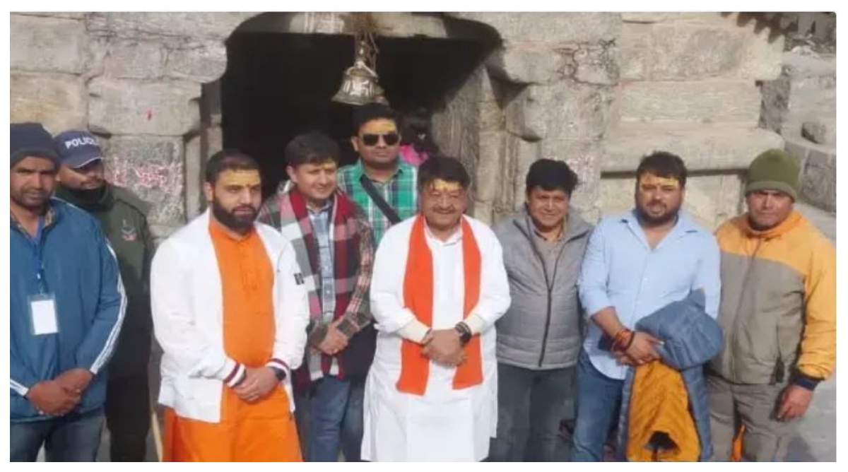 Photo of कैलाश विजयवर्गीय ने बाबा केदार के किए दर्शन, बोले – ‘धाम स्वर्ग के समान’