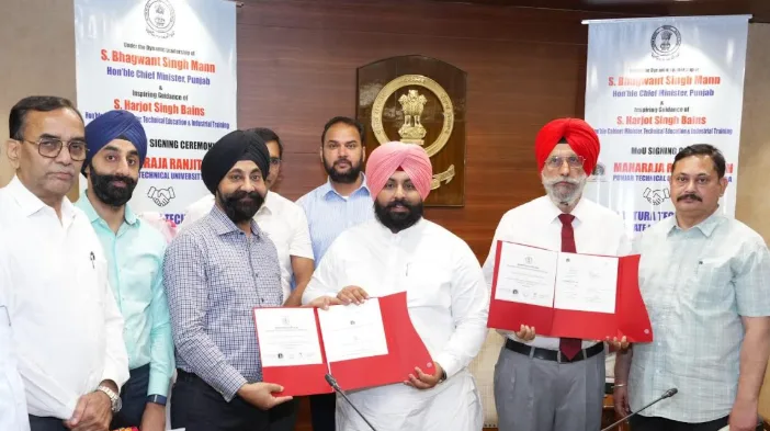 Photo of पंजाब में देश का पहला इंडस्ट्री इंटीग्रेटेड बी.टेक प्रोग्राम लॉन्च, तकनीकी शिक्षा को रोजगार से जोड़ने की नई पहल : मंत्री हरजोत सिंह बैंस