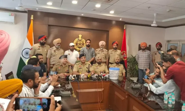 Drug Smugglers Arrested