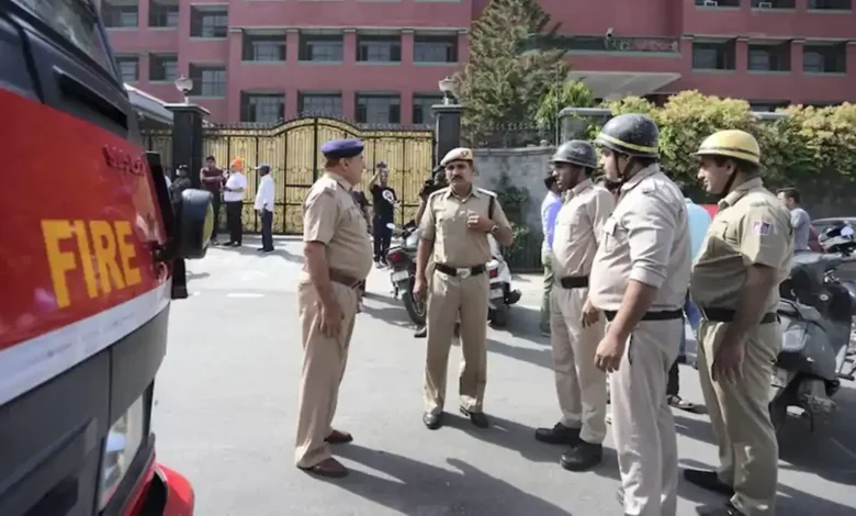 Mumbai School Bomb Threat :