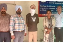 Photo of सहायक सब इंस्पेक्टर को 2,000 रुपए रिश्वत लेने के आरोप में पंजाब विजिलेंस ब्यूरो ने किया गिरफ्तार