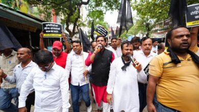 Photo of BJP नेता ने पूर्वांचल के लोगों को बताया रोहिंग्या! संजीव झा बोले- या तो माफी मांगो या हर जगह झेलो विरोध