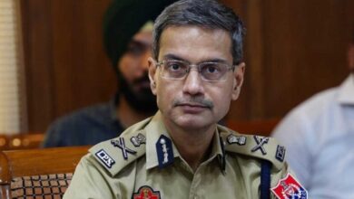 Photo of ‘युद्ध नशों विरुद्ध’ के 95वें दिन पंजाब पुलिस ने किया 138 नशा तस्करों को गिरफ्तार, 1.42 लाख रुपए की ड्रग मनी बरामद