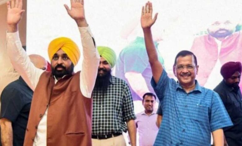 CM Bhagwant Mann and Arvind Kejriwal