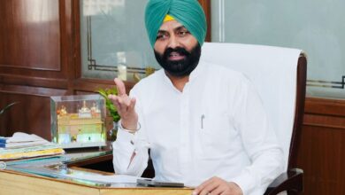 Photo of पंजाब में ड्राइविंग लाइसेंस और RC के लिए बड़ी राहत! अब सब कुछ होगा ऑनलाइन, सरकार ने उठाया सख्त कदम