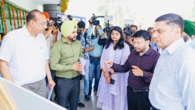 Photo of पंजाब में सफाई क्रांति! अब हाथ से नहीं, मशीनें करेंगी सीवर की सफाई – 730 हाईटेक मशीनों का हुआ शुभारंभ
