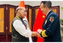 Photo of राजनाथ सिंह और चीनी रक्षा मंत्री के बीच हुई महत्वपूर्ण चर्चा, कैलाश मानसरोवर यात्रा शुरू होने पर जताई खुशी