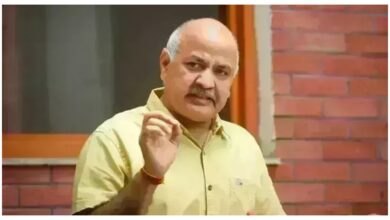 Photo of फीस वृद्धि से पैरेंट्स परेशान, पावर कट से जीना मुहाल,  बारिश में पूरी दिल्ली डूब गई : मनीष सिसोदिया