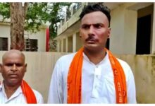 Photo of दो आधार कार्ड के साथ…दोनों में अलग – अलग नाम,  जानें आखिर क्या है मामला?