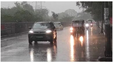 Photo of दिल्ली – एनसीआर के कई इलाकों में भारी बारिश, जगह – जगह जलभराव, IMD ने जारी की एडवाइजरी