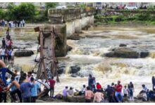Photo of ‘2 लोगों की मौत, NDRF को तैनात किया गया’, पुणे पुल हादसे पर सीएम देवेंद्र फडणवीस का पोस्ट
