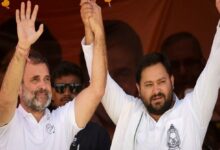 Photo of बिहार बंद: वोट कटौती के आरोपों पर बवाल, ट्रेनें रुकीं-हाईवे जाम, राहुल-तेजस्वी सड़कों पर!