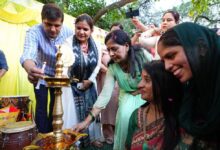 Photo of दिल्ली में आम आदमी पार्टी का तीज उत्सव : सुनीता केजरीवाल ने BJP पर साधा निशाना