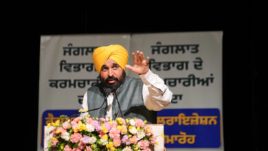 Photo of पंजाब में 942 ठेका कर्मचारियों को दी गई स्थायी नौकरी, CM भगवंत मान ने सौंपे नियुक्ति पत्र