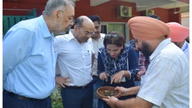 Photo of स्वास्थ्य मंत्री ने कैबिनेट साथियों के घरों का निरीक्षण कर डेंगू से लड़ने के लिए सामूहिक यत्नों की आवश्यकता पर जोर दिया