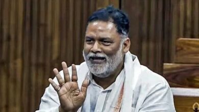 Photo of सांसद पप्पू यादव ने EC के फैसले पर जताया विरोध, कहा BLO को गांव में न घुसने दें