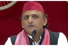 Photo of यूपी में बीजेपी की अंदरूनी कलह, मंत्री प्रतिभा शुक्ला के पति का डिप्टी CM पर हमला, अखिलेश यादव ने ली चुटकी