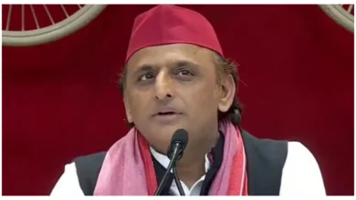 Photo of यूपी में बीजेपी की अंदरूनी कलह, मंत्री प्रतिभा शुक्ला के पति का डिप्टी CM पर हमला, अखिलेश यादव ने ली चुटकी
